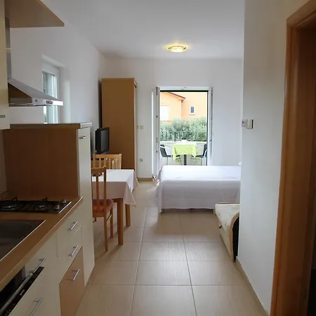 Apartments Ruzmarin Lun  Exterior foto