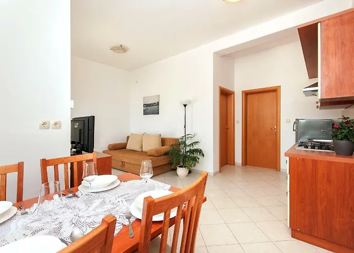 Apartments Ruzmarin