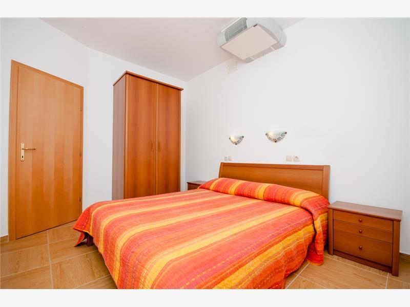 Apartment Ruzmarin Lun (Pag)