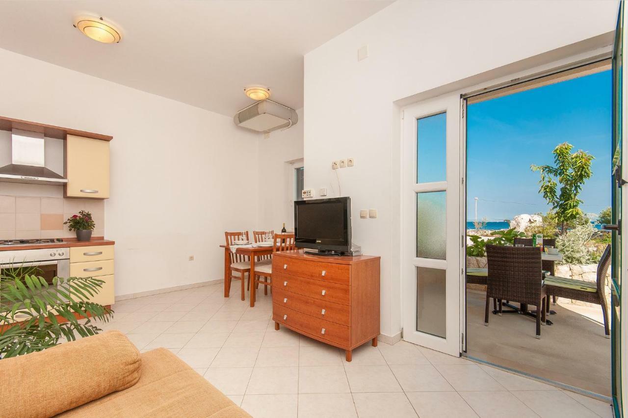 Apartment Ruzmarin *